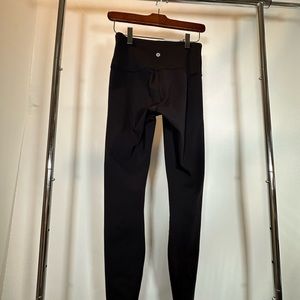 Lululemon leggings size 6